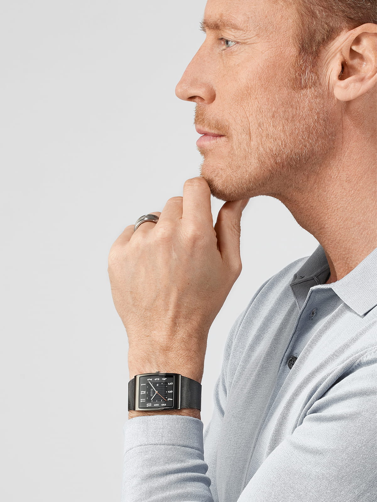 Bering Herren Armbanduhr 16433-377 Slim Solar grau