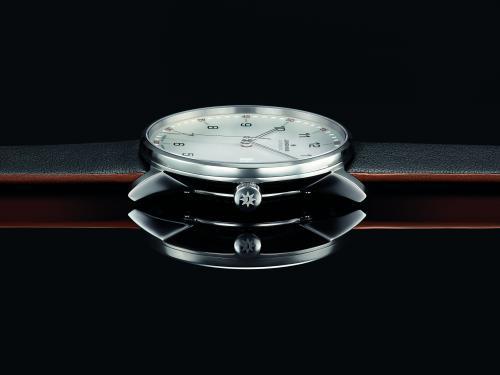 Junghans Herren Armbanduhr 027/4731.00 Form A Automatic