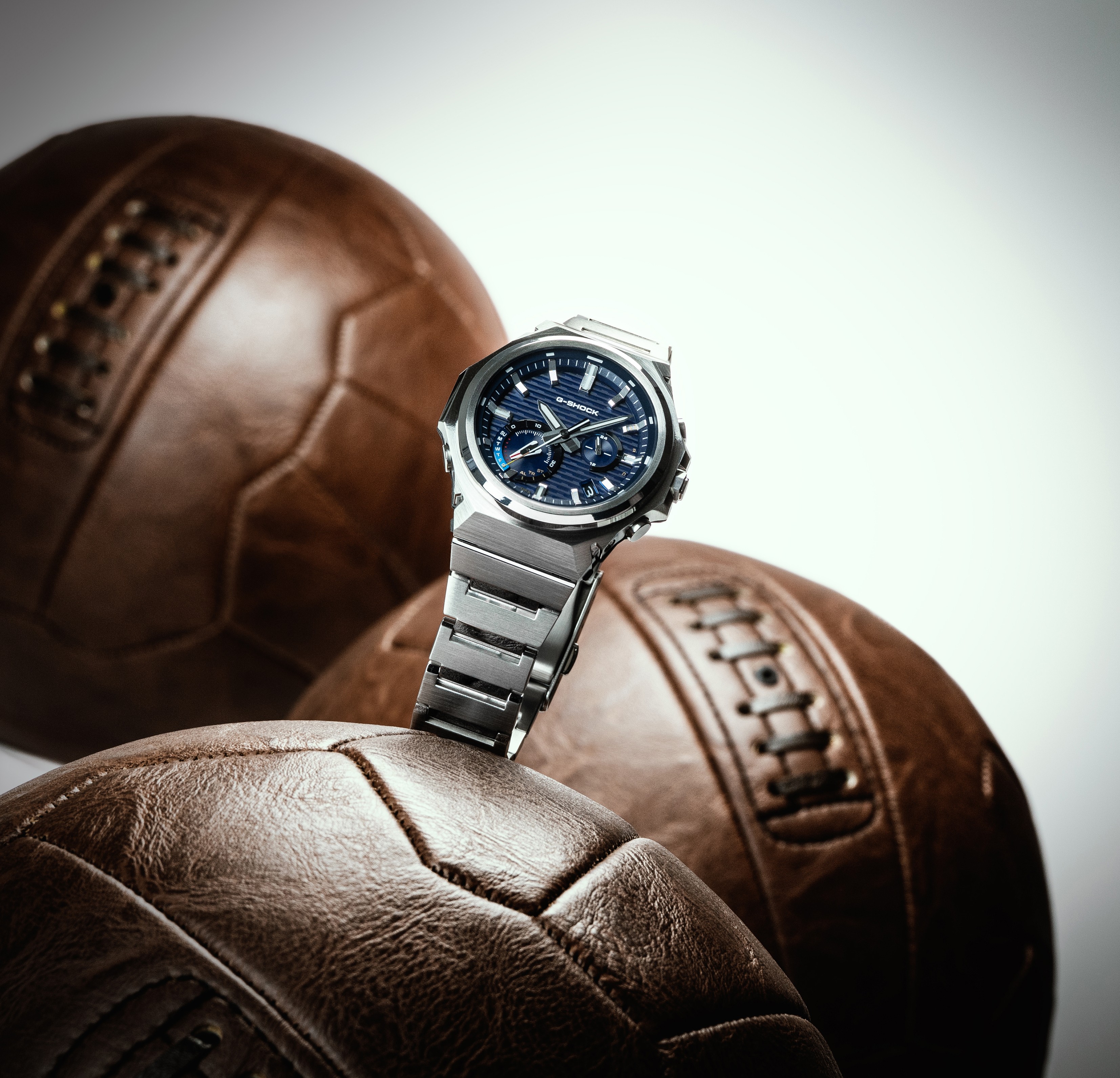 Casio Herren Armbanduhr G-Shock GST-B1000D-2AER Bluetooth Solar