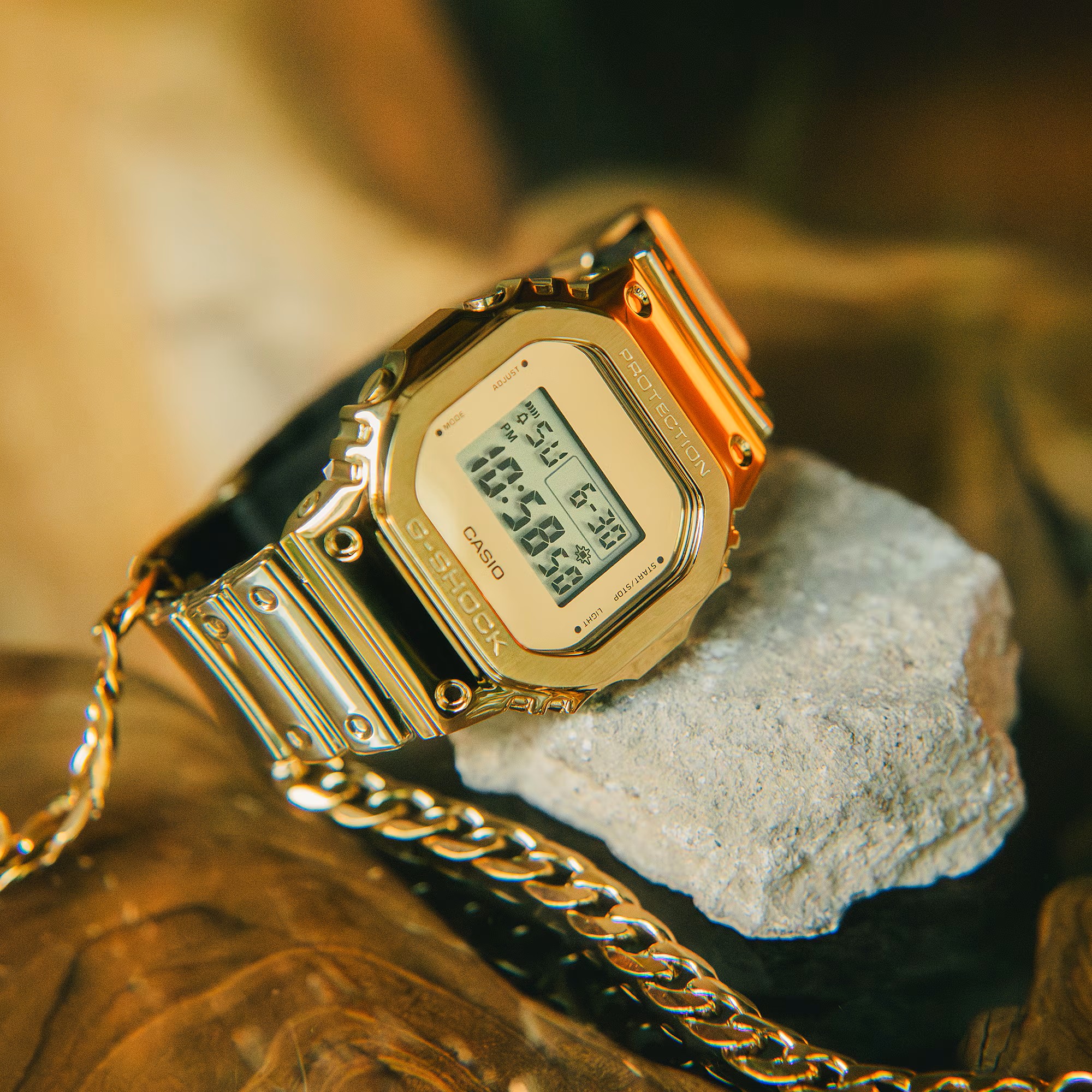 Casio Herren Armbanduhr G-Shock G-Steel GM-5600YMG-9ER goldfarben