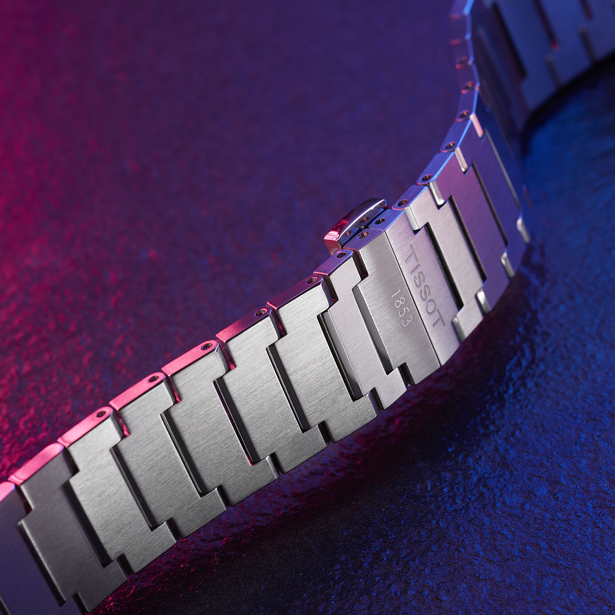 Tissot Armbanduhr T137.410.11.041.00 PRX 40 mm Edelstahl mit dunkelblauem Zifferblatt