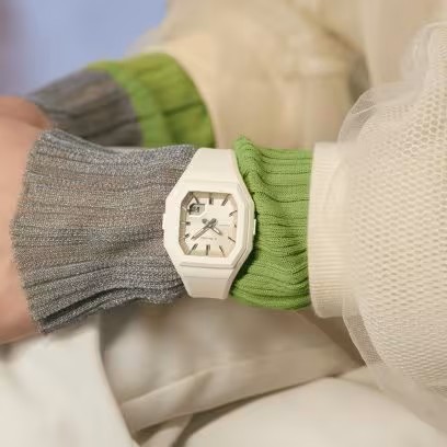 Casio Damen Armbanduhr G-Shock GMA-S160-7AER analog-digital weiß