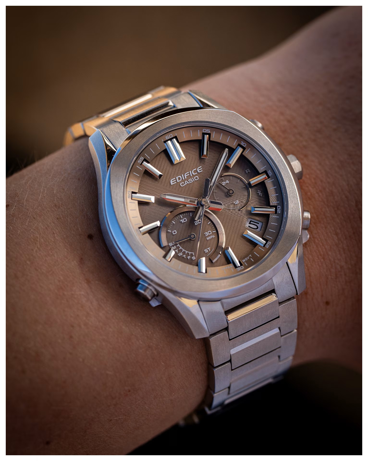 Casio Herren Armbanduhr Edifice EQB-1300D-5AEF Bluetooth Tough Solar