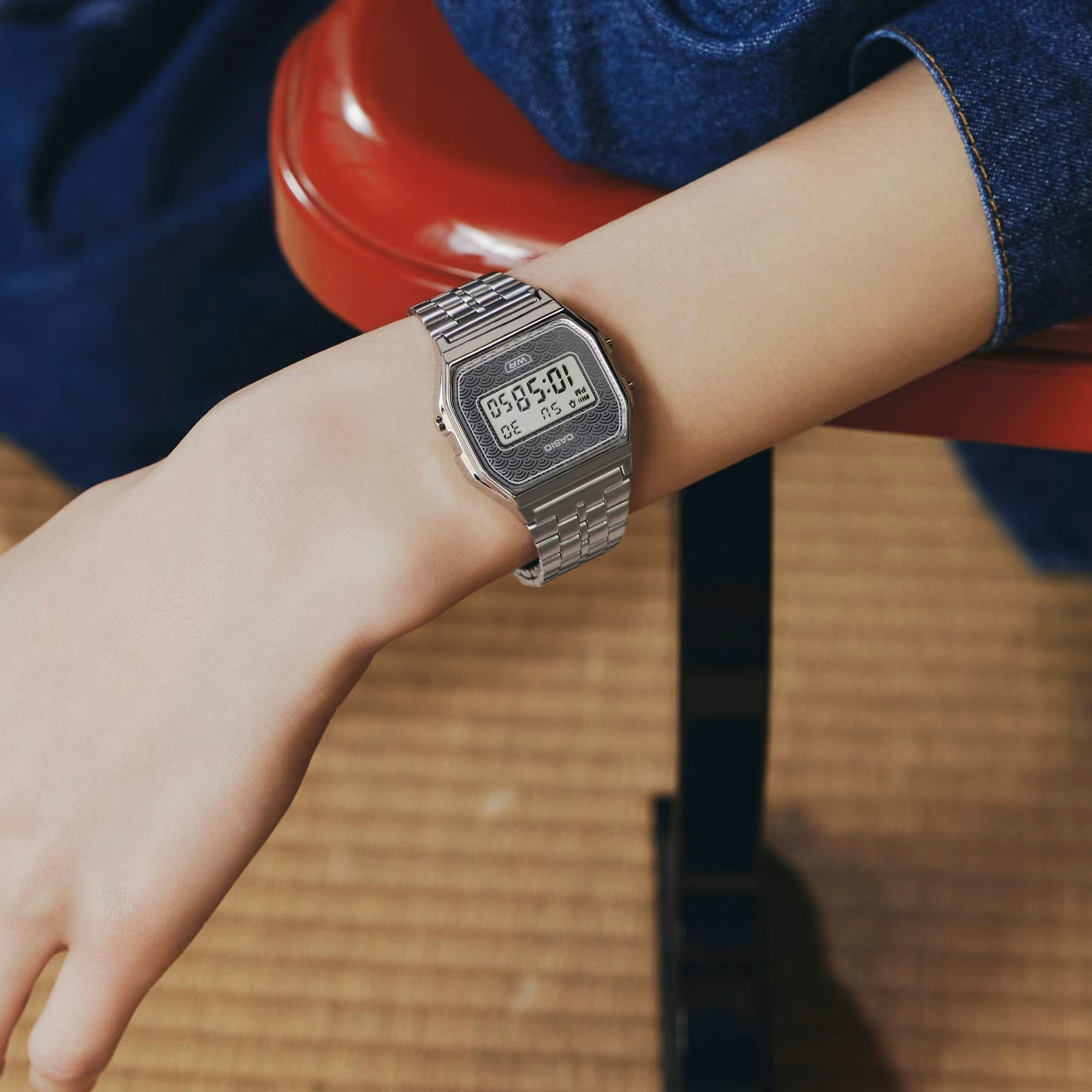 Casio Armbanduhr A159WEVJ-7ER Vintage Iconic digital grau
