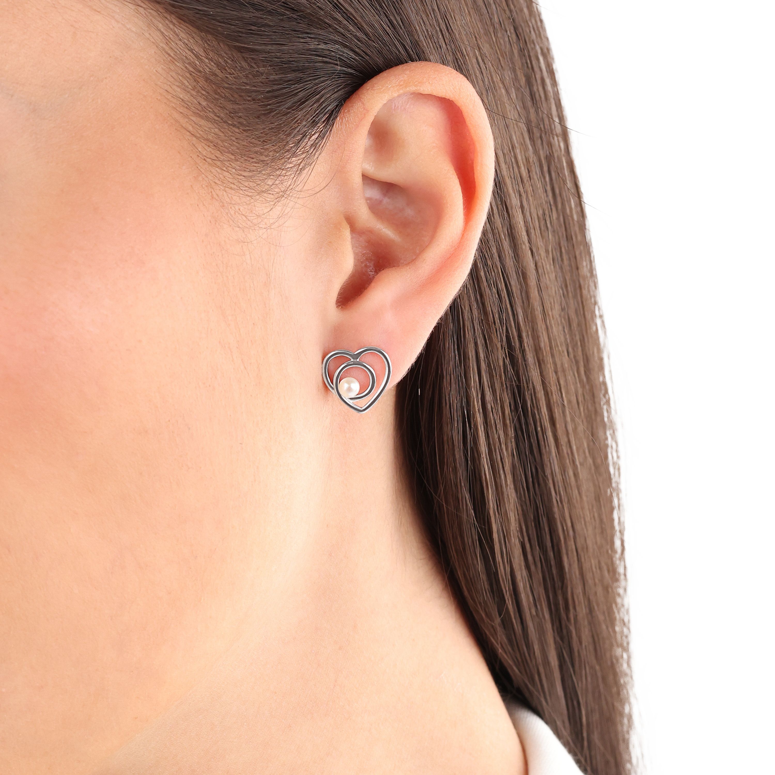s.Oliver Damen Ohrstecker 2037822 Herz Silber 925 mit Süßwasserzuchtperle