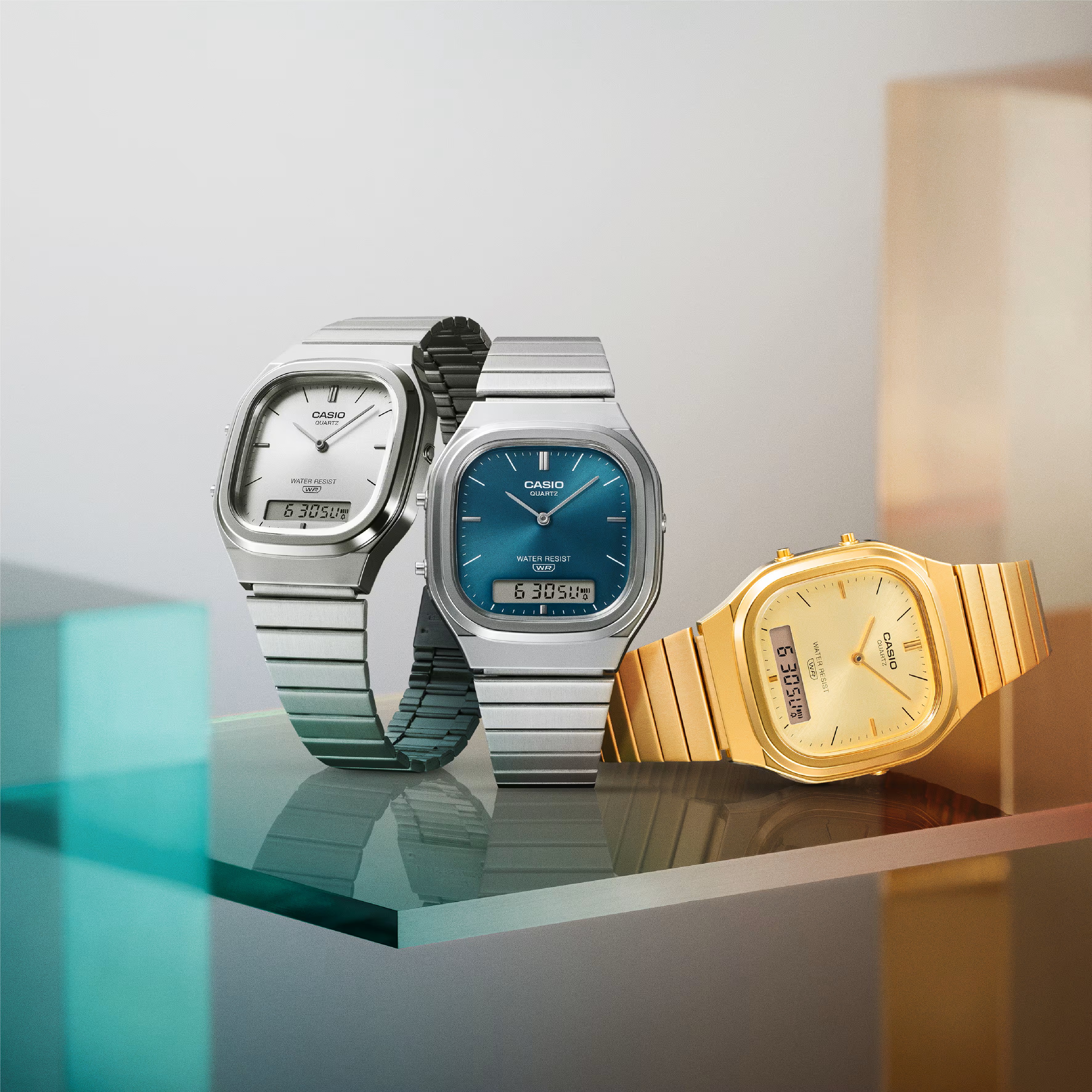 Casio Armbanduhr Vintage AQ-240E-7AEF analog-digital