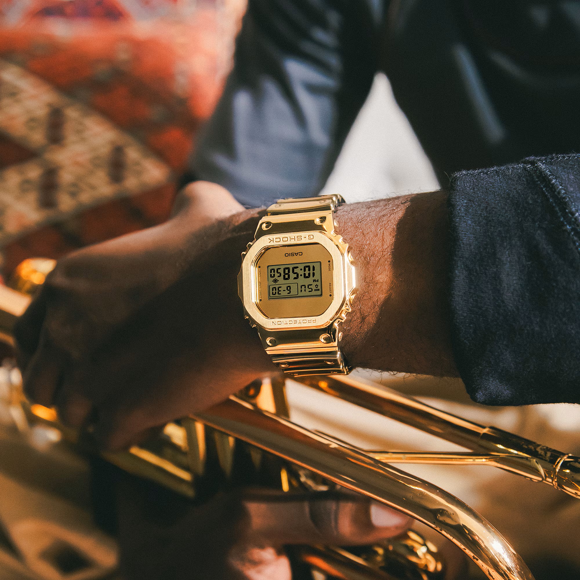 Casio Herren Armbanduhr G-Shock G-Steel GM-5600YMG-9ER goldfarben