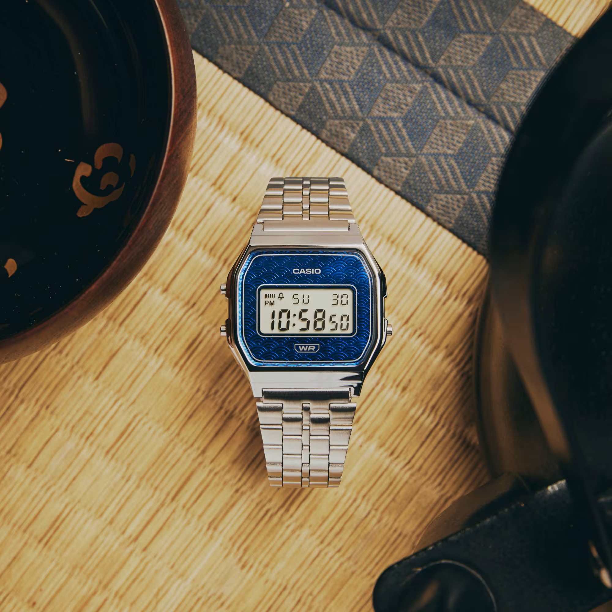 Casio Armbanduhr A159WEVJ-2ER Vintage Iconic digital blau