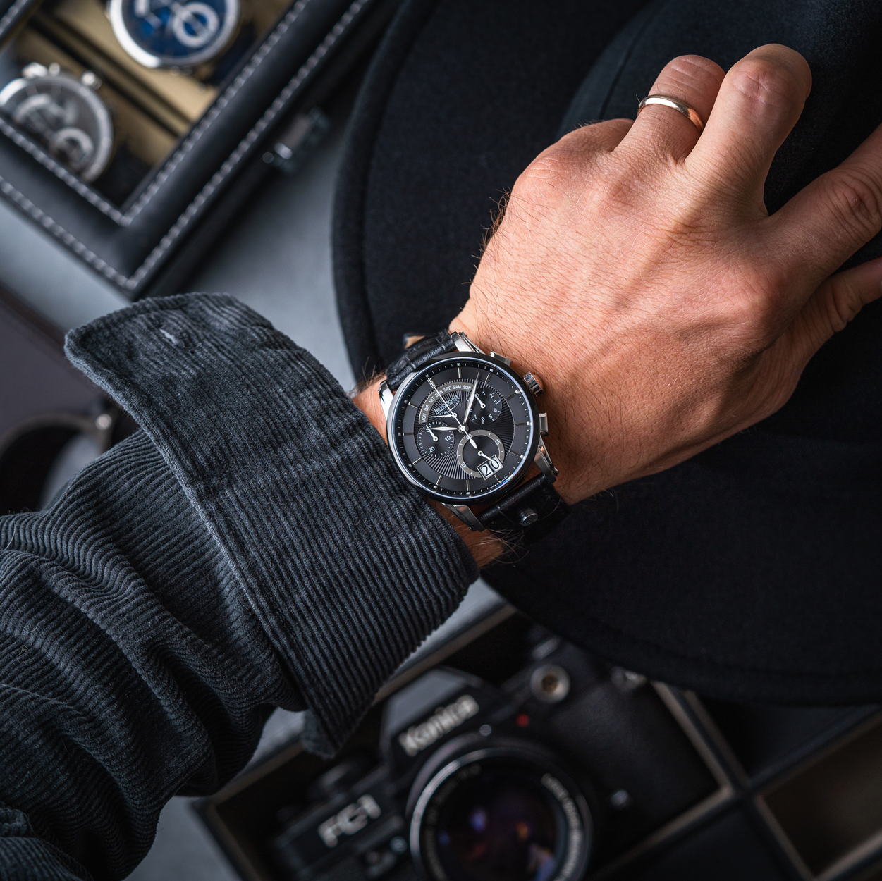 Bruno Söhnle Herren Armbanduhr Grandioso 17-73117-741 Chronograph Edelstahl Lederband schwarz